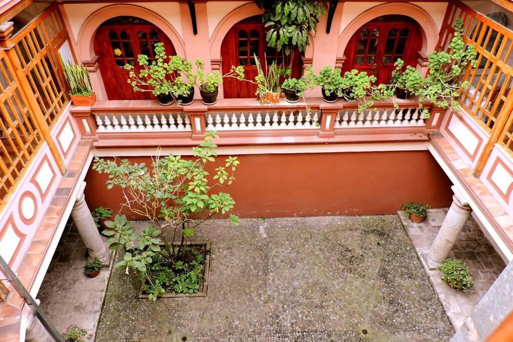 Beautiful Suite In Historic Center Quito Esterno foto